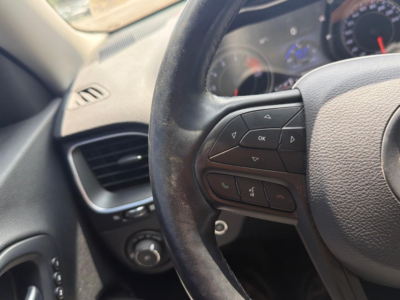 used 2019 Jeep Cherokee car, priced at $25,597