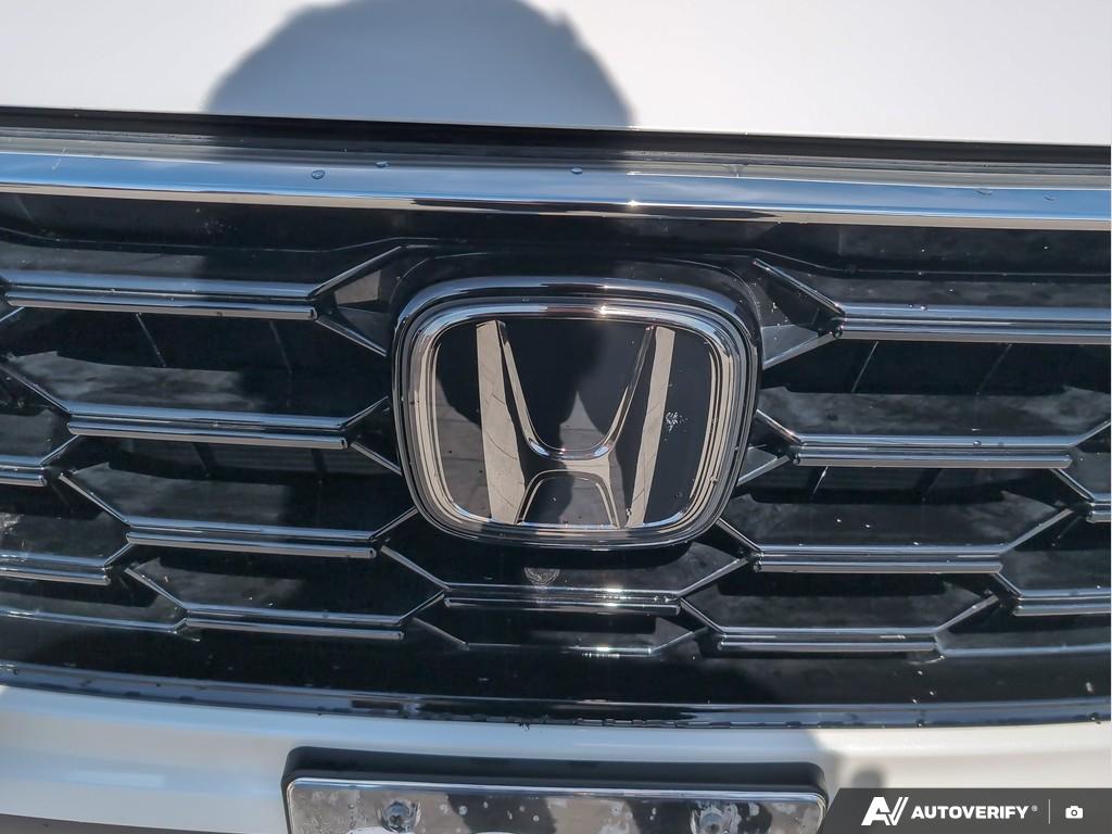 used 2025 Honda CR-V car, priced at $40,900