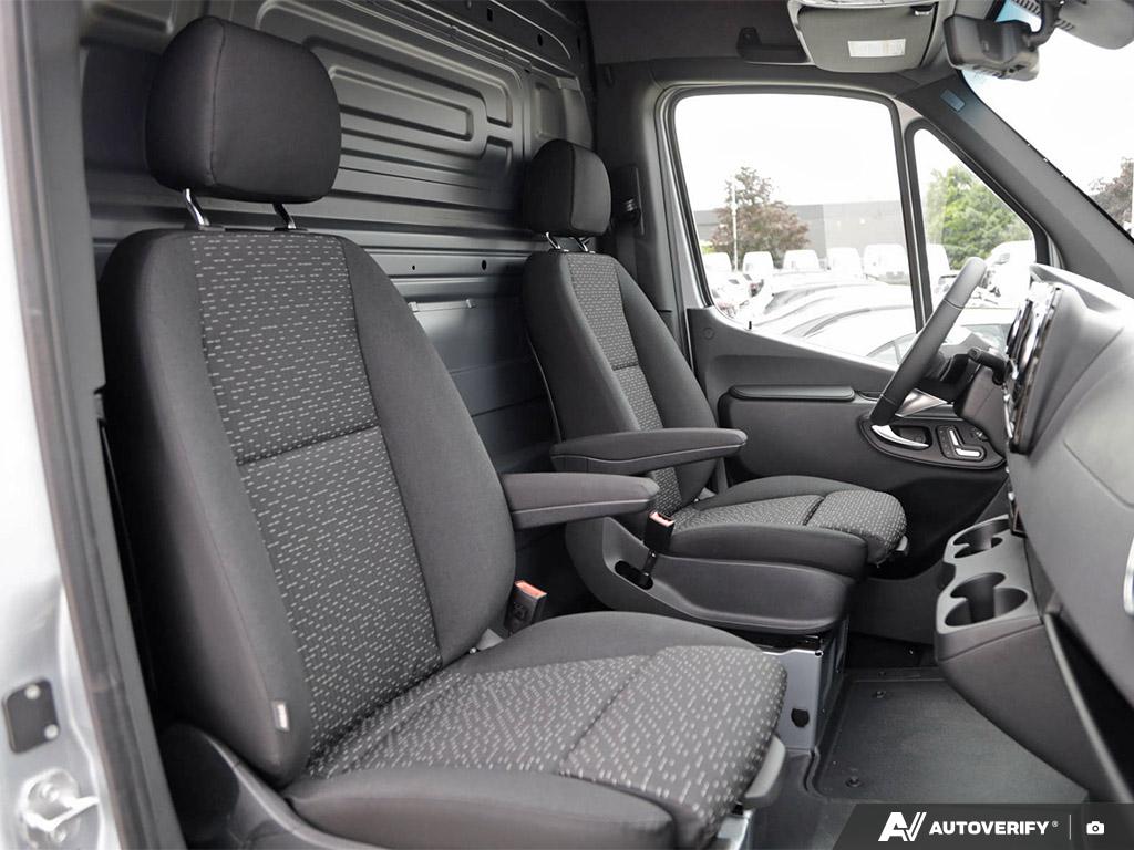 new 2026 Mercedes-Benz Sprinter 2500 car, priced at $95,033