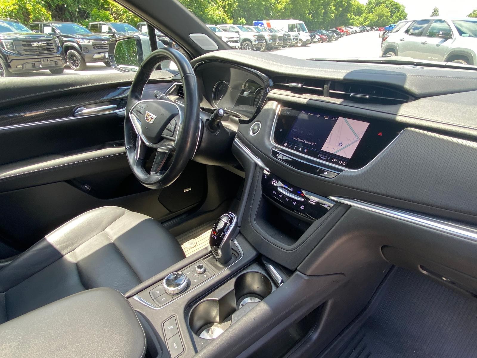 used 2024 Cadillac XT5 car, priced at $48,889