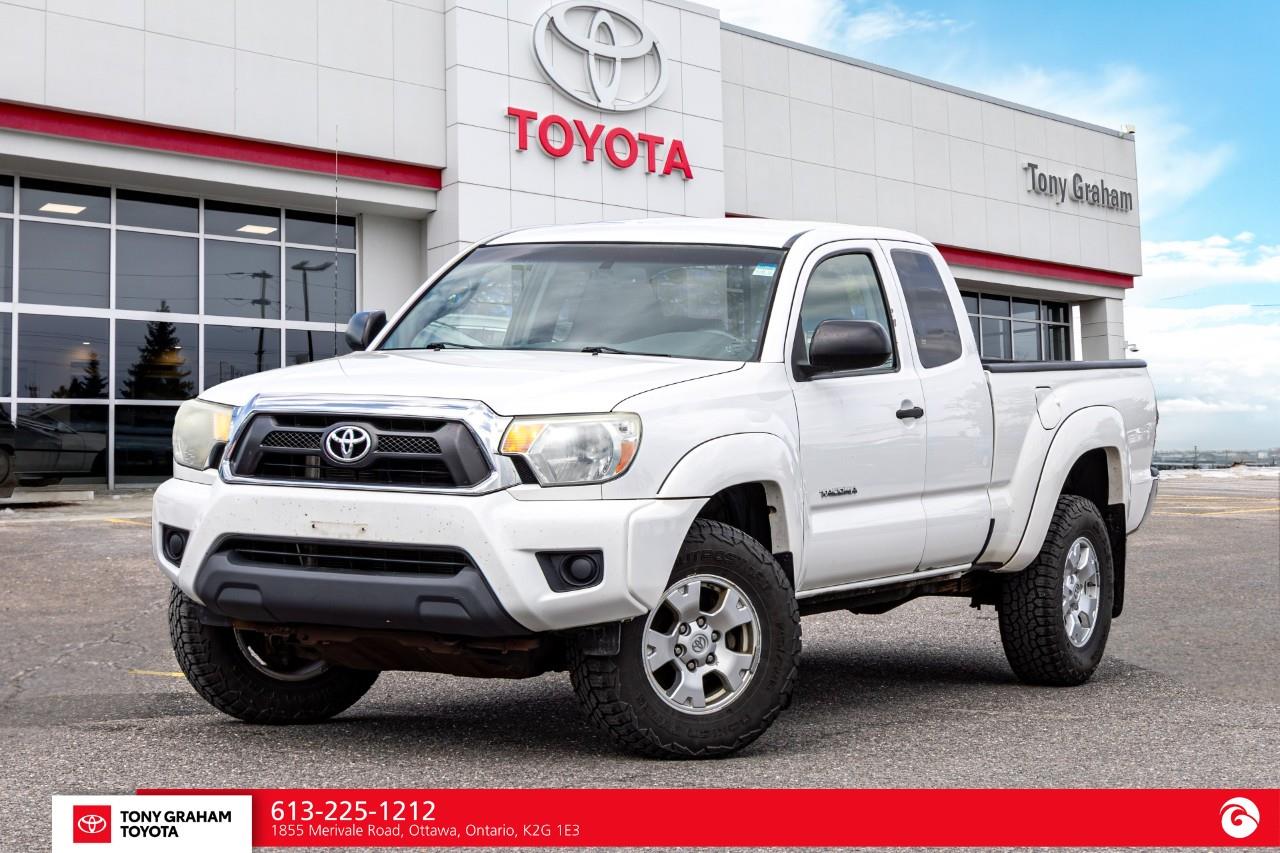 White 2013 Toyota Tacoma Access Cab V6 4WD Pickup Truck Four-Wheel Drive 5-Speed Automatic