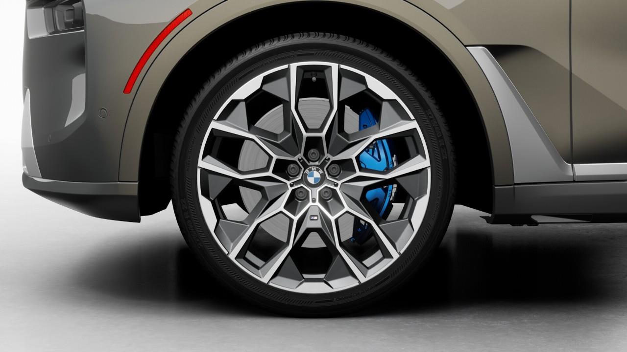 new 2027 BMW X7 car, priced at $143,134
