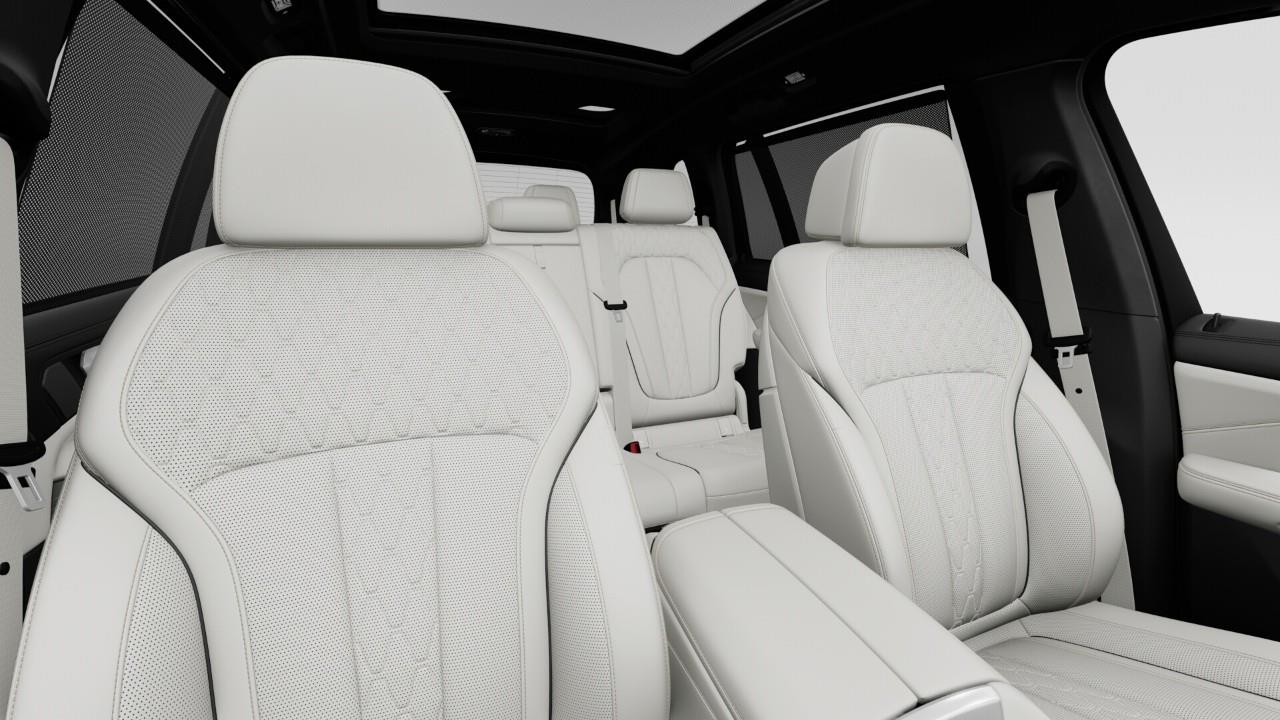 new 2027 BMW X7 car, priced at $143,134