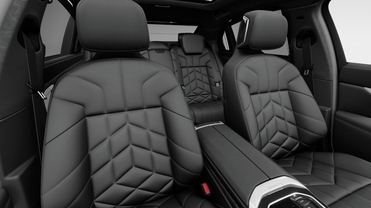 new 2026 BMW 760 car, priced at $178,768