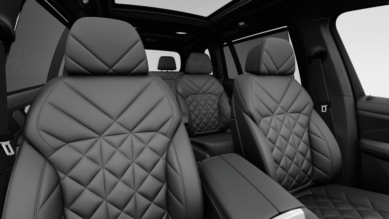 new 2027 BMW X7 car, priced at $140,234