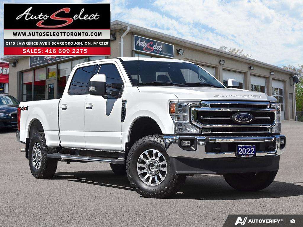 White 2022 Ford F-250 Super Duty Lariat Crew Cab 4WD Pickup Truck Four-Wheel Drive Automatic