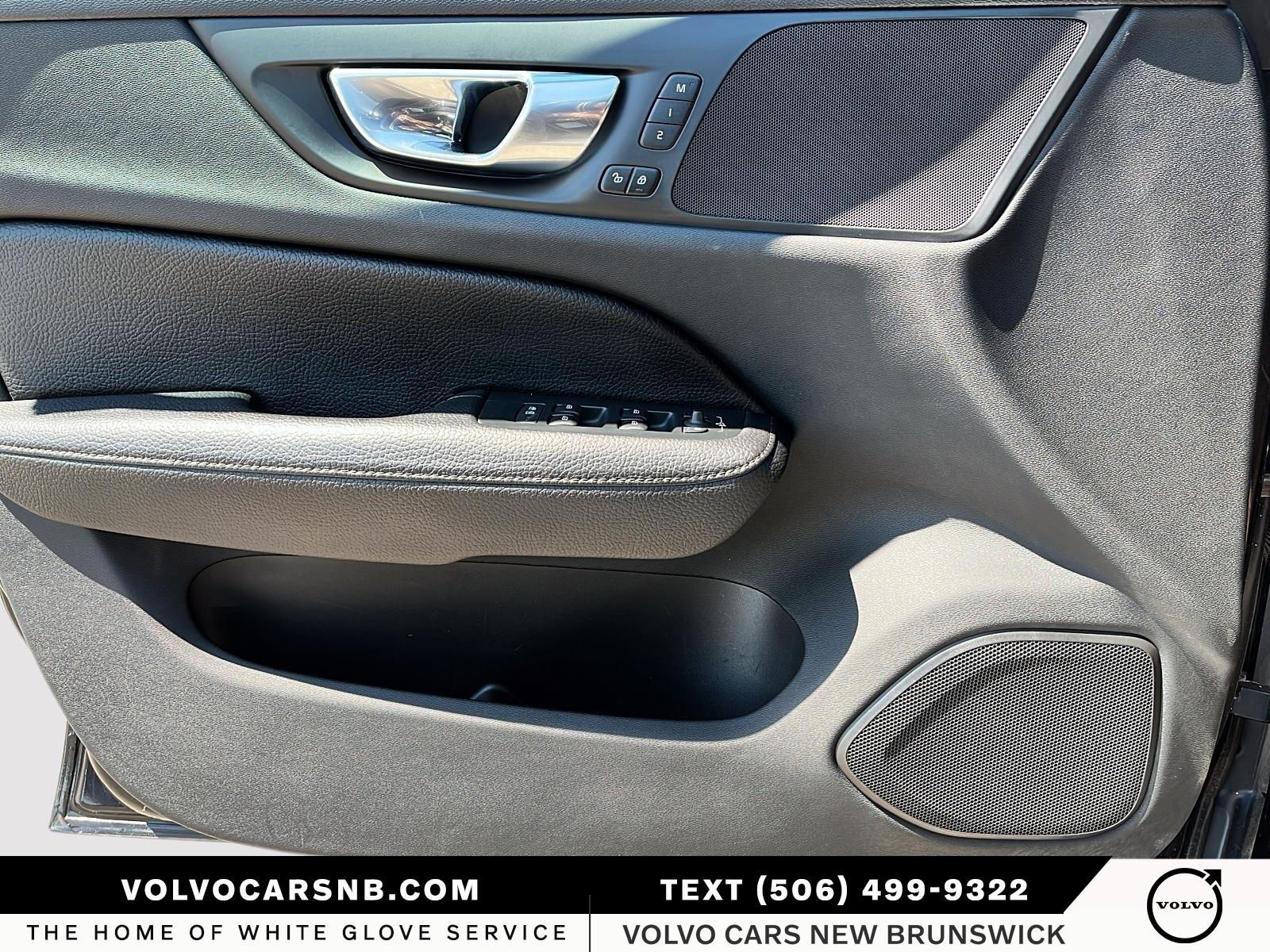 2020 Volvo V60 T6 Momentum