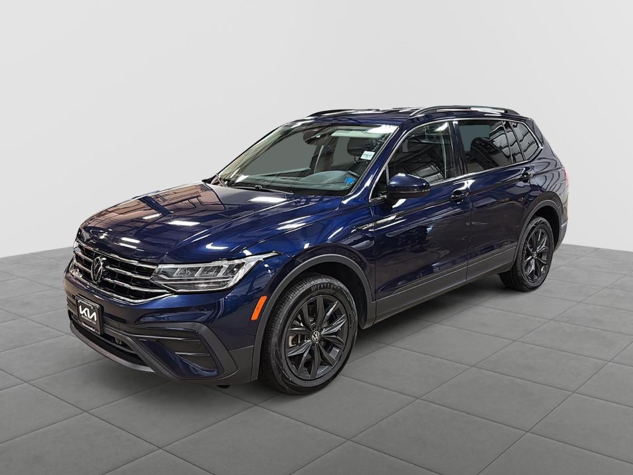 Blue 2024 Volkswagen Tiguan Comfortline 4Motion SUV / Crossover 8-Speed Automatic