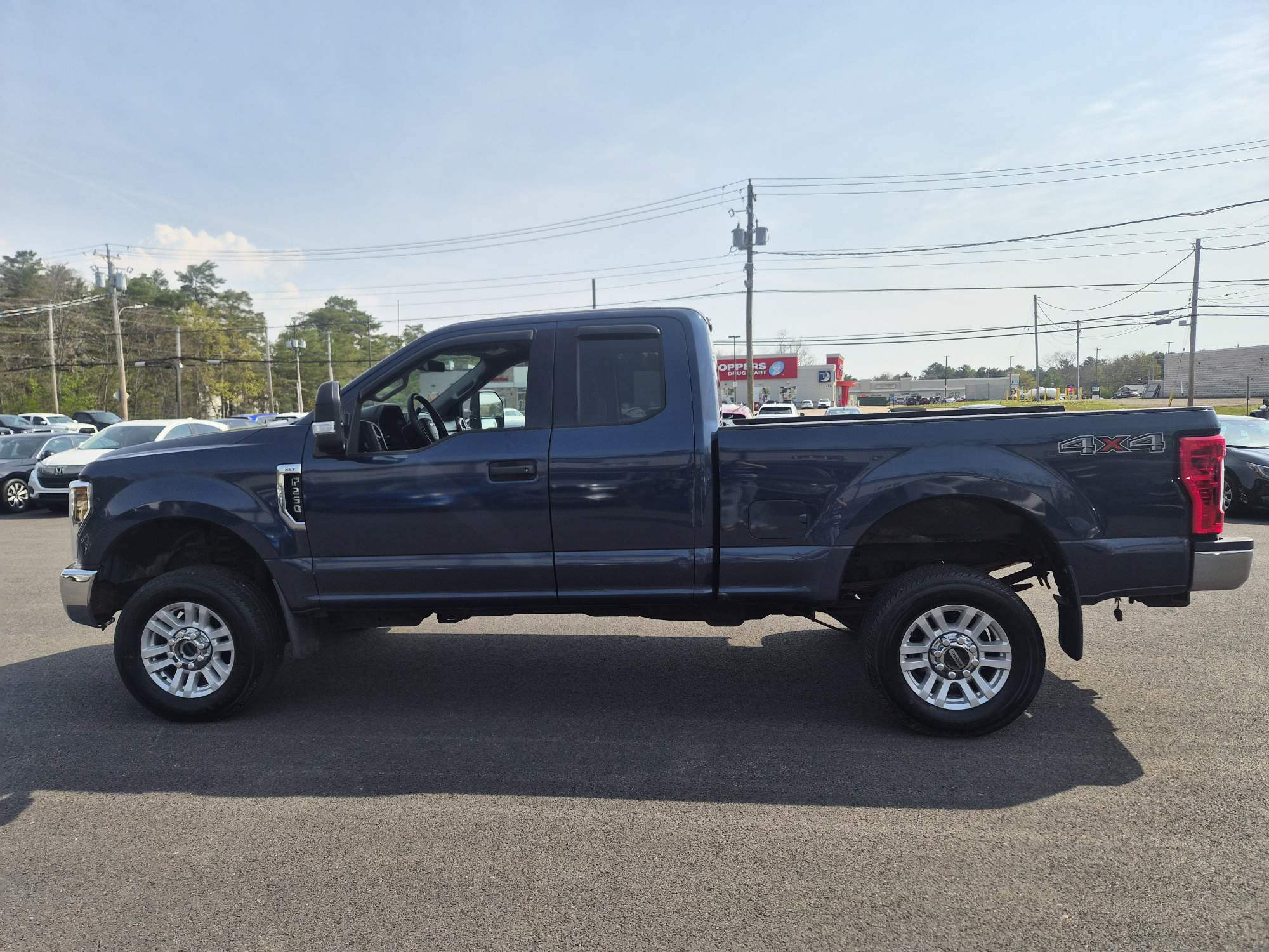 Blue 2019 Ford F-250 Super Duty XLT SuperCab 4WD Pickup Truck Four-Wheel Drive 6-Speed Automatic