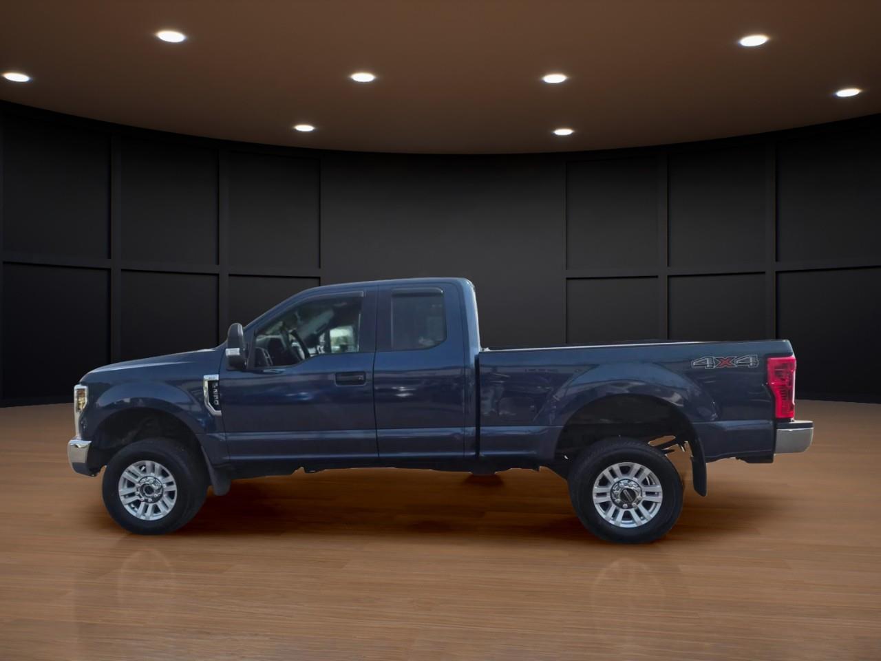 Blue 2019 Ford F-250 Super Duty XLT SuperCab 4WD Pickup Truck Four-Wheel Drive 6-Speed Automatic