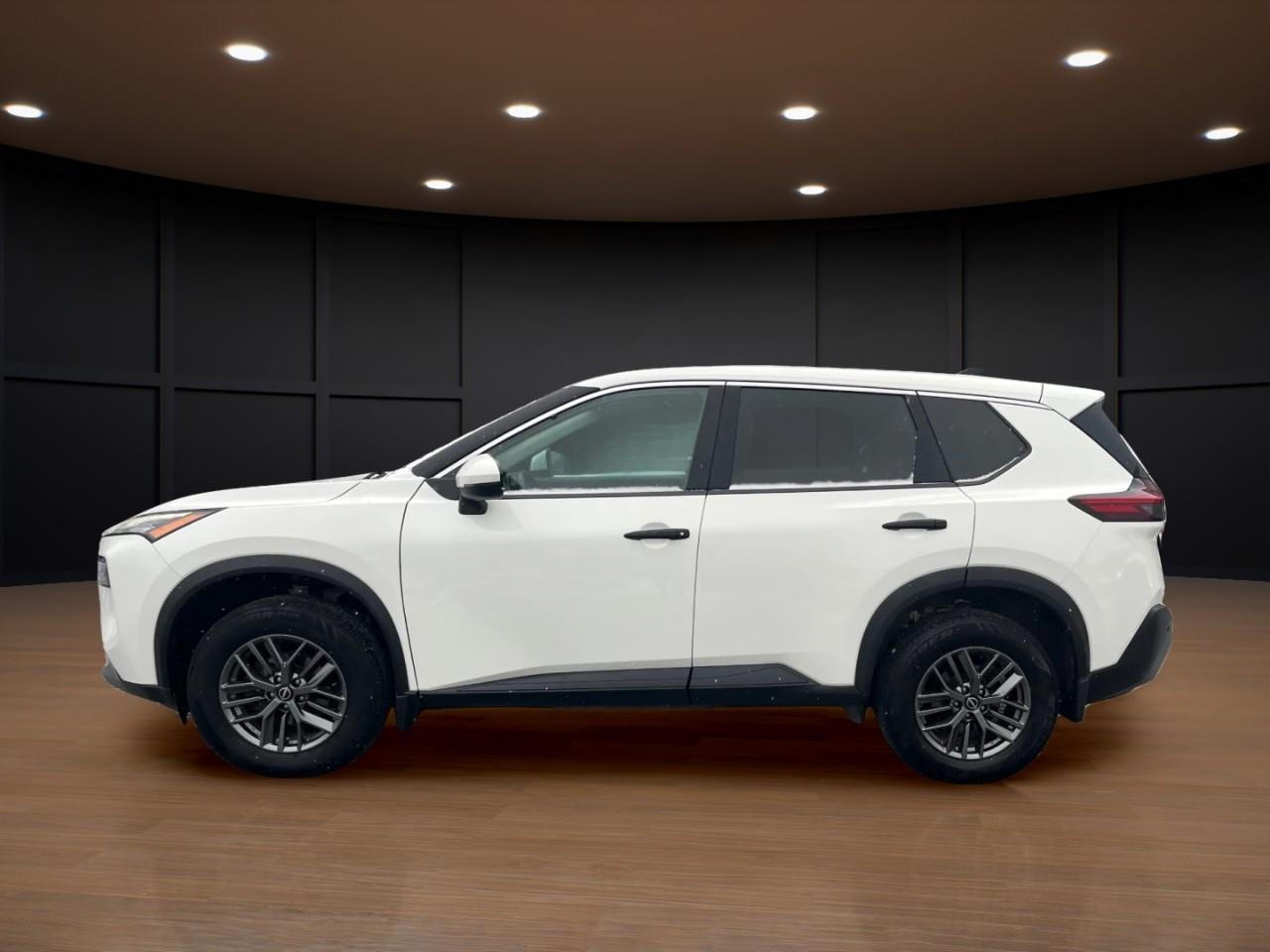 White 2023 Nissan Rogue S AWD SUV / Crossover All-Wheel Drive Continuously Variable Transmission
