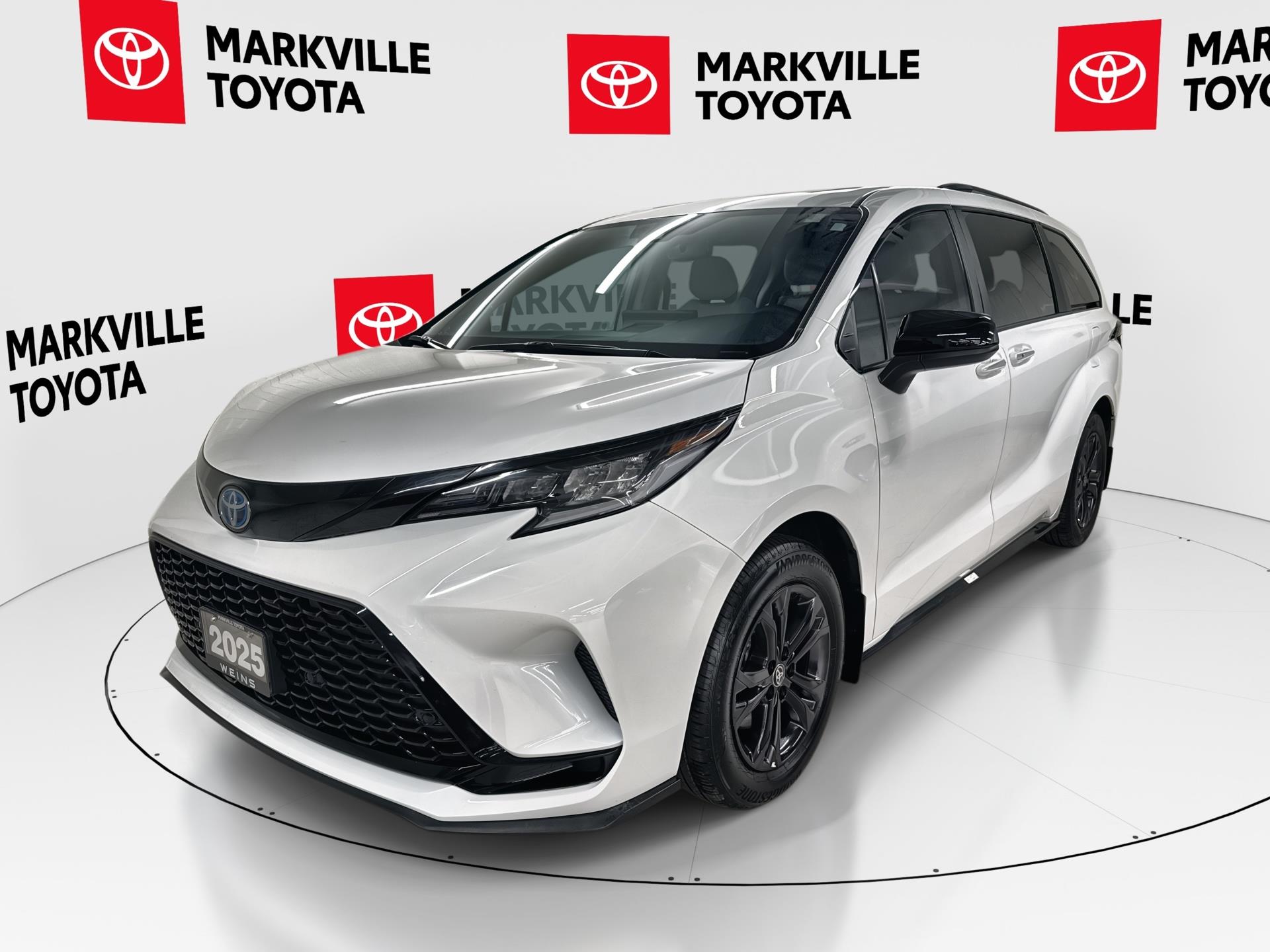 White 2025 Toyota Sienna XSE 7-Passenger AWD Minivan All-Wheel Drive Continuously Variable Transmission