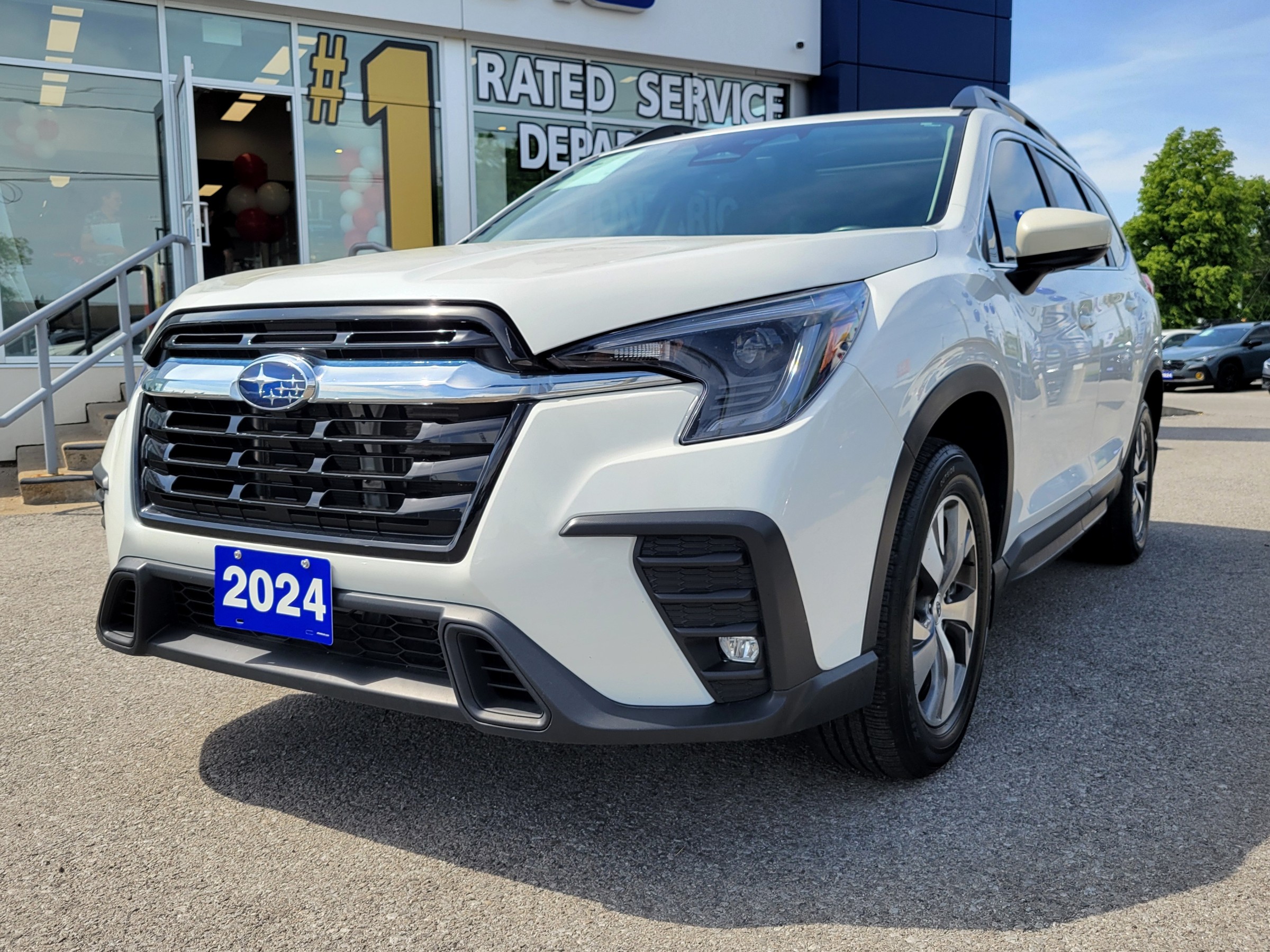 White 2024 Subaru Ascent Touring AWD with Captains Chairs SUV / Crossover Continuously Variable Transmission