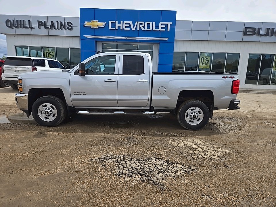 Silver 2018 Chevrolet Silverado 2500HD LT Double Cab 4WD Pickup Truck Four-Wheel Drive 6-Speed Automatic