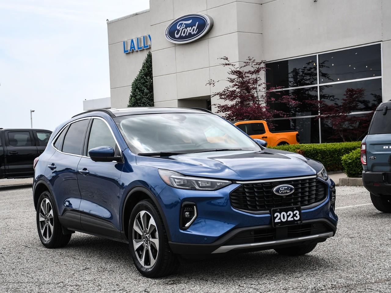 Blue 2023 Ford Escape Hybrid Platinum AWD SUV / Crossover All-Wheel Drive 8-Speed Automatic
