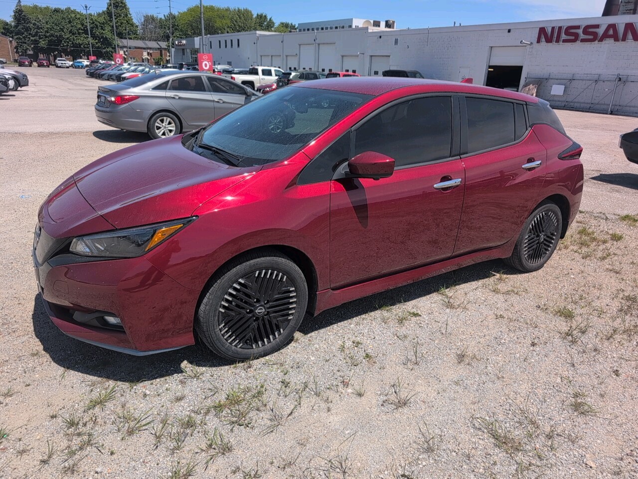  2023 Nissan LEAF SV Plus FWD   