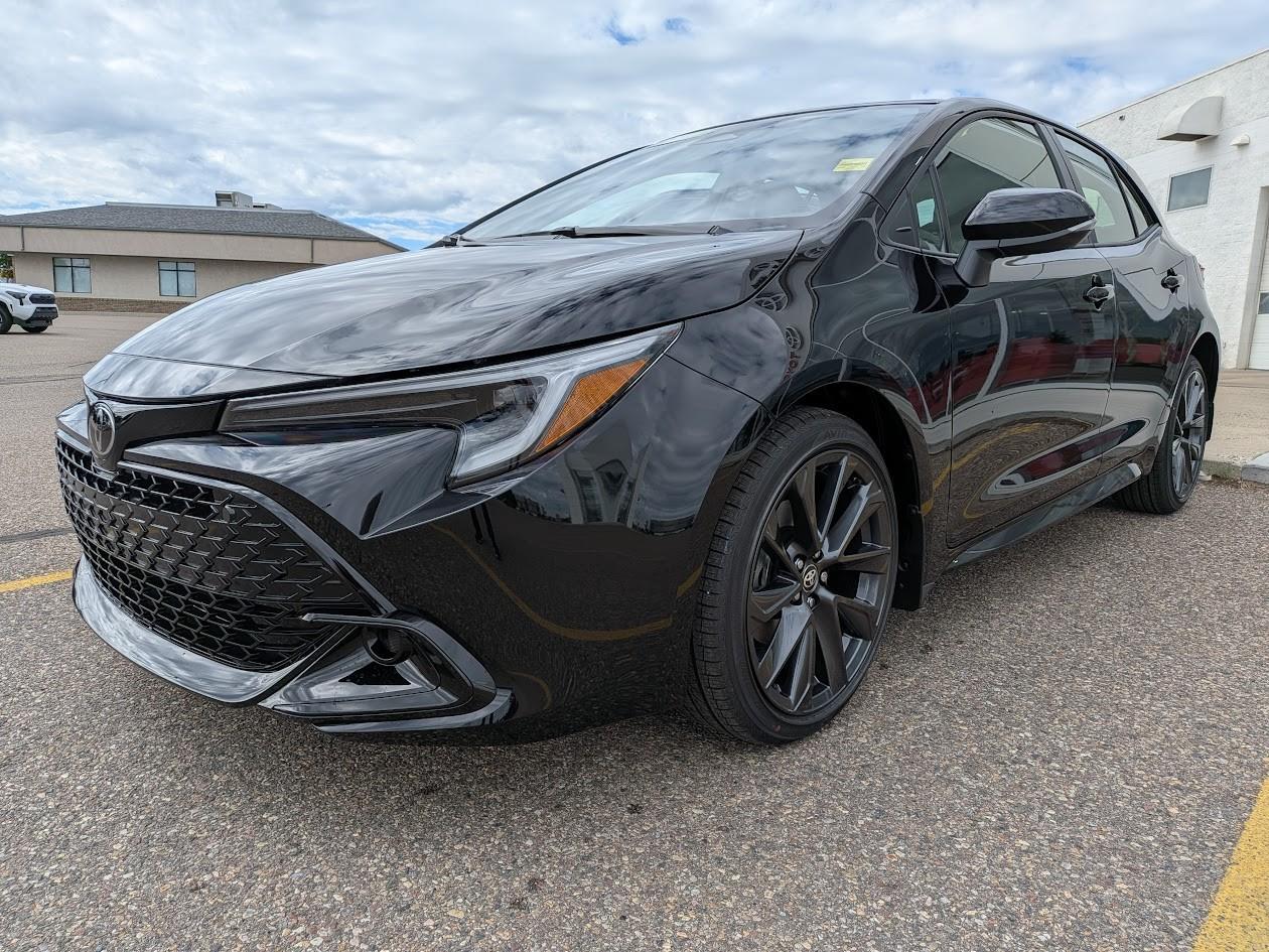 2026 Toyota Corolla Hatchback SE FWD