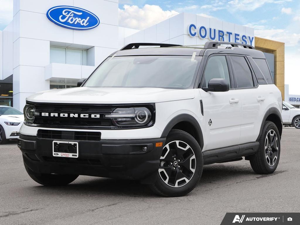 White 2023 Ford Bronco Sport Outer Banks AWD SUV / Crossover All-Wheel Drive Automatic