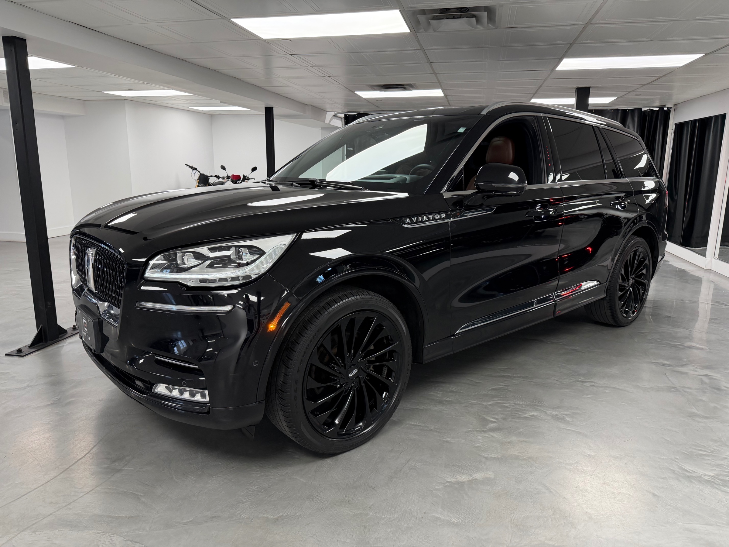 Black 2022 Lincoln Aviator Reserve AWD SUV / Crossover All-Wheel Drive Automatic