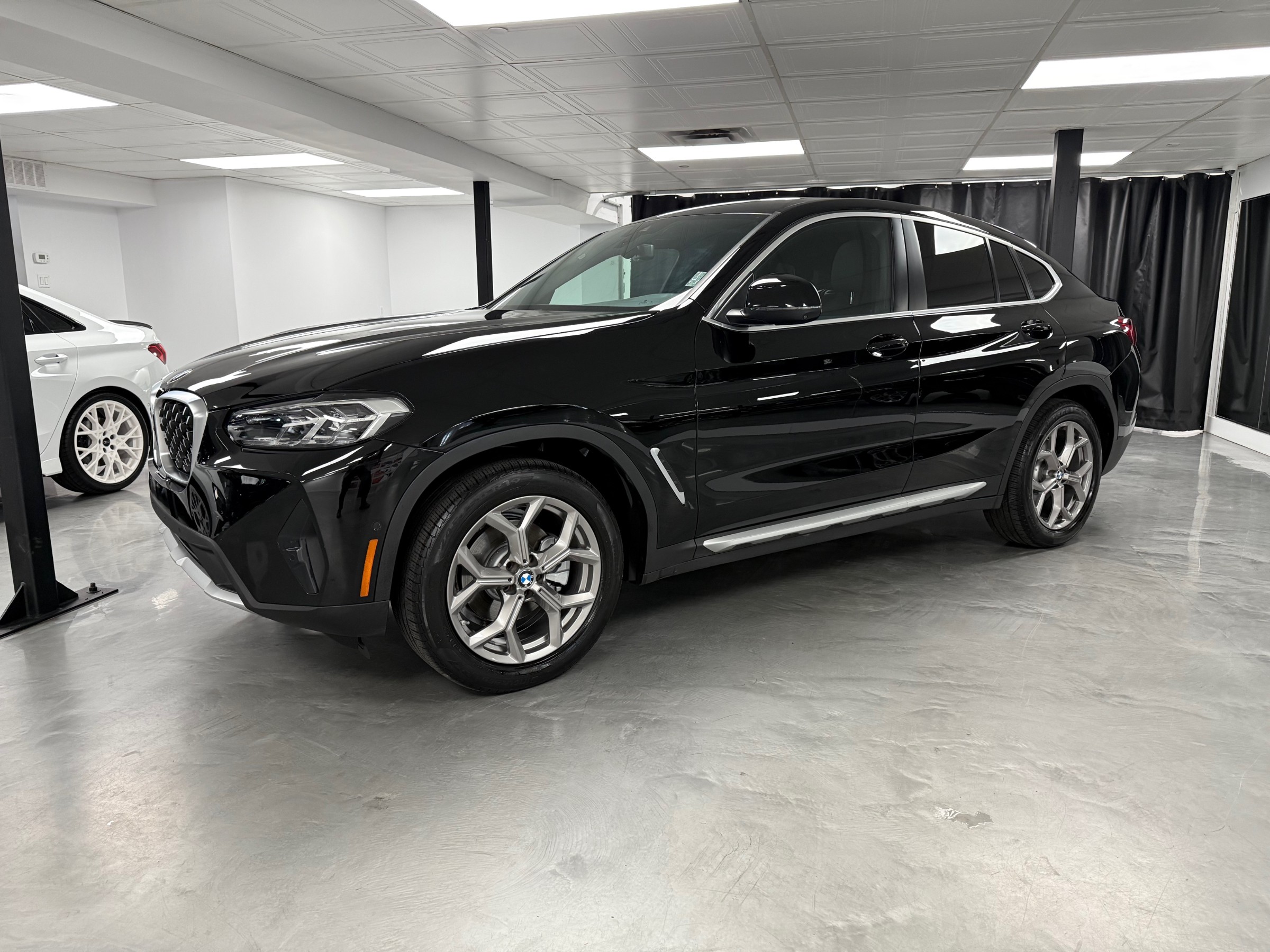Black 2022 BMW X4 SUV / Crossover All-Wheel Drive 8-Speed Automatic