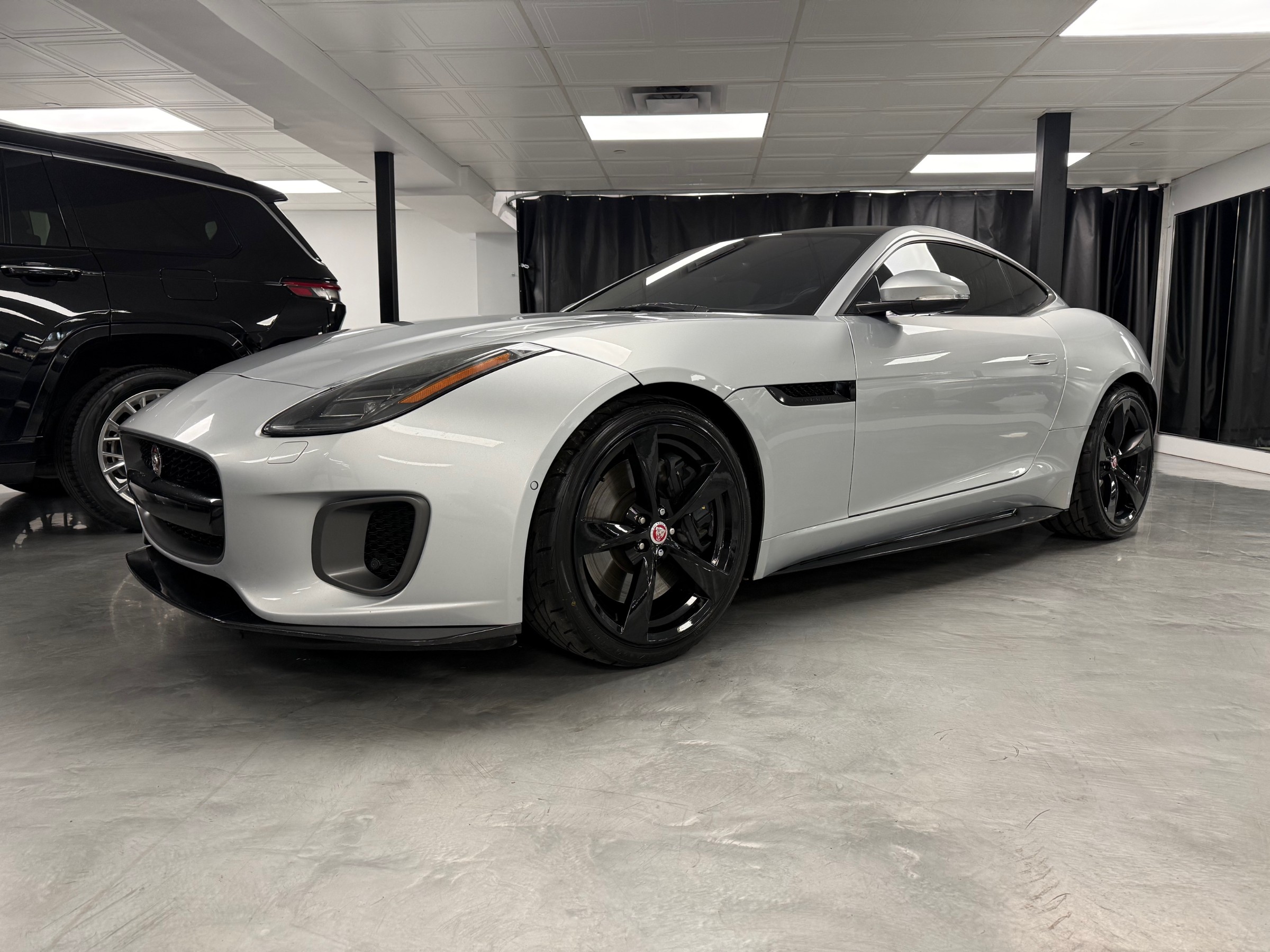 2018 Jaguar F-TYPE 400 SPORT AWD