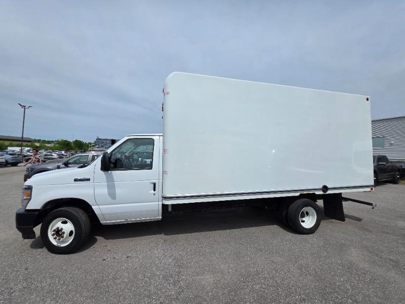 Ford Série E (Econoline) 2025