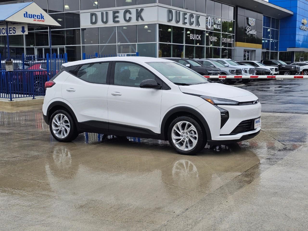 2027 Chevrolet Bolt LT FWD