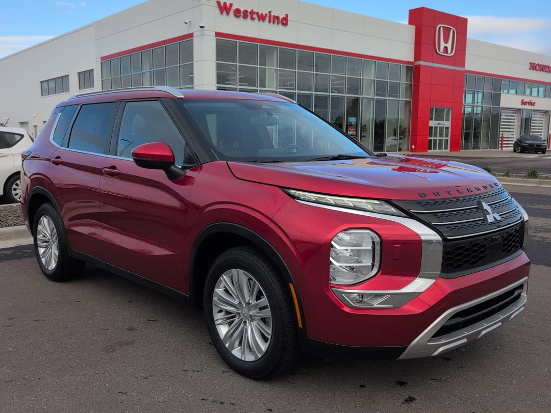 Red 2022 Mitsubishi Outlander SUV / Crossover All-Wheel Drive Continuously Variable Transmission