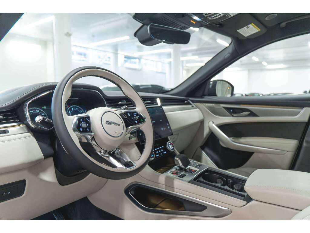 Jaguar F-PACE 2026