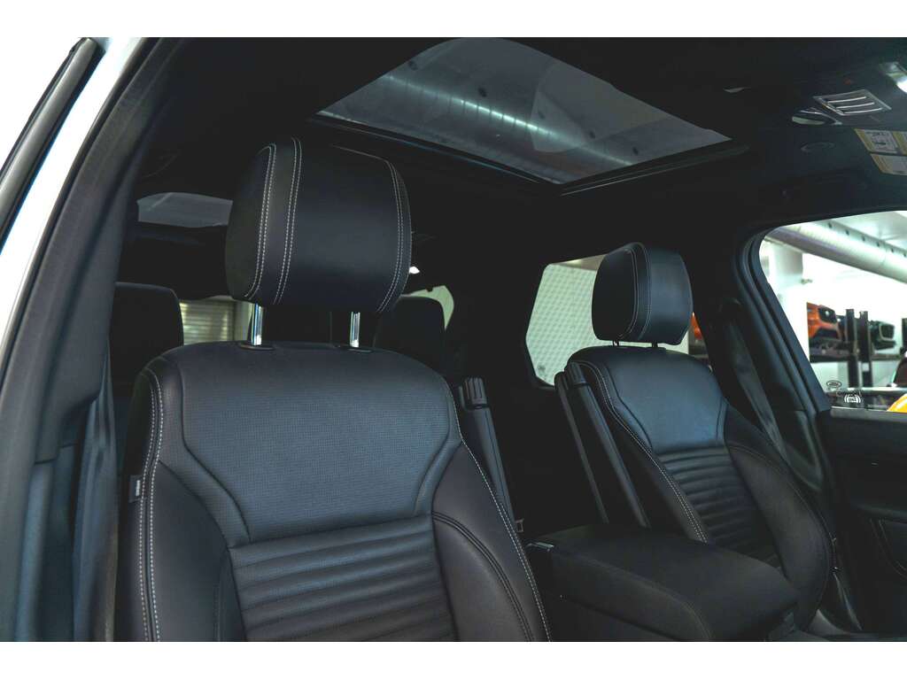 2023 Land Rover Discovery