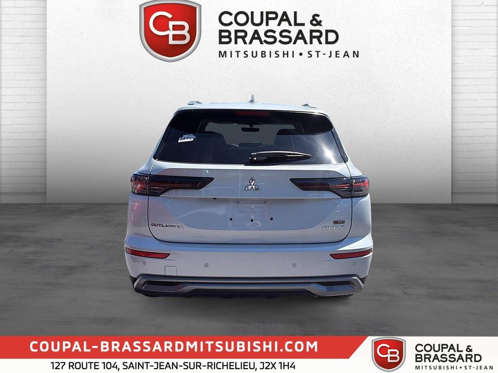 Mitsubishi Outlander PHEV 2026