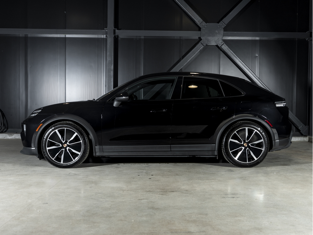 2025 Porsche Macan