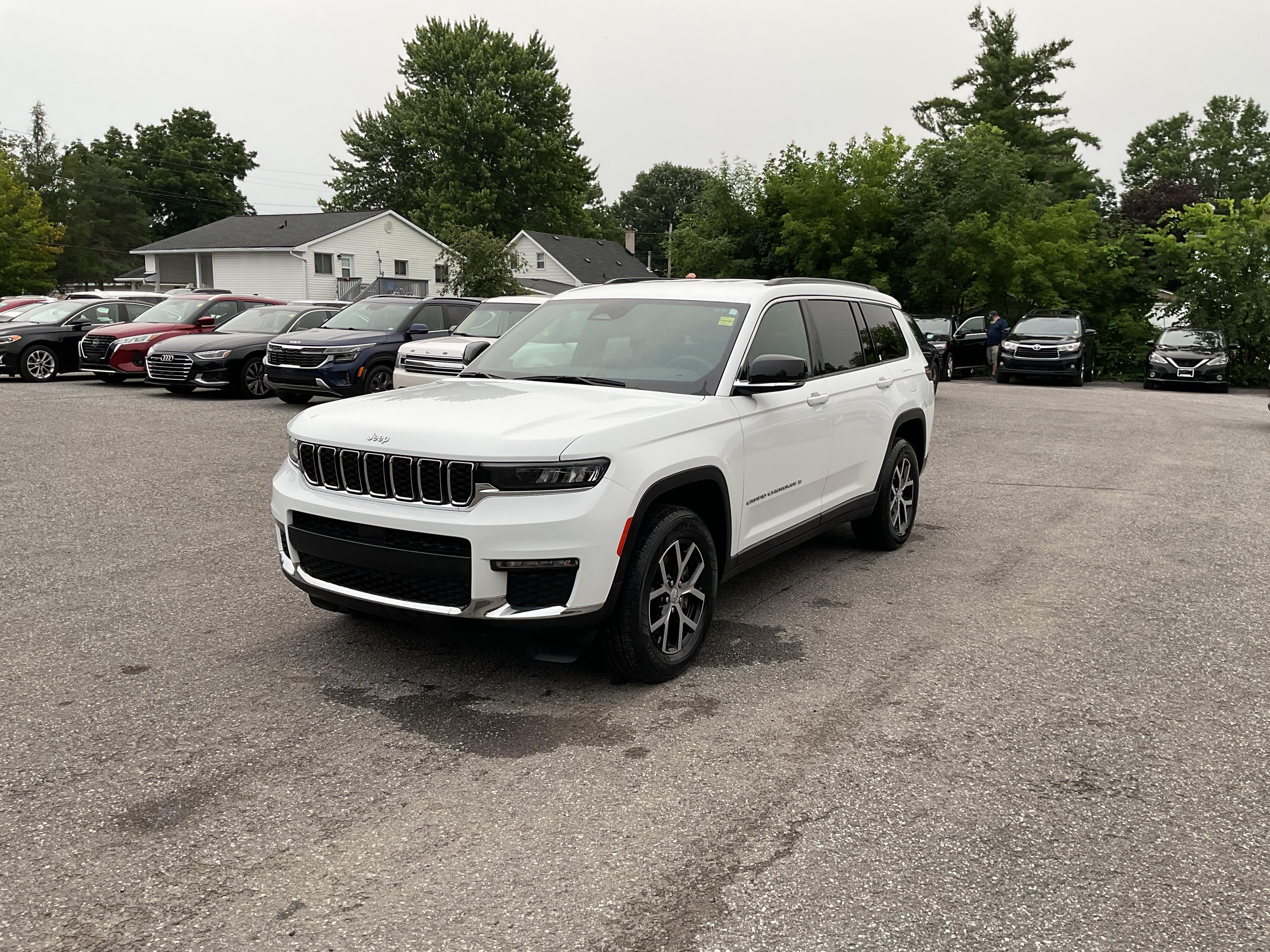 White 2024 Jeep Grand Cherokee L SUV / Crossover Four-Wheel Drive 8-Speed Automatic