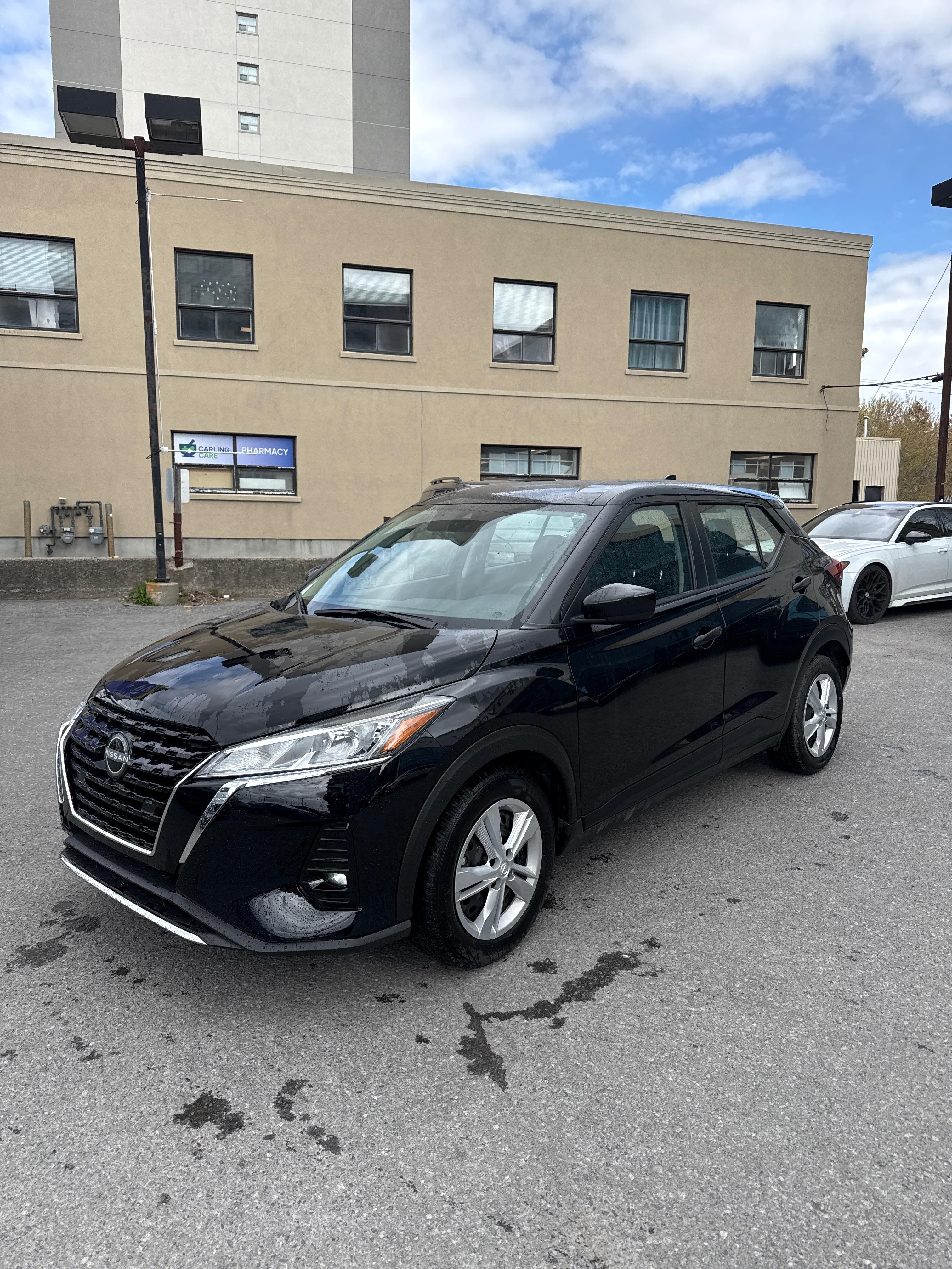 Black 2025 Nissan Kicks Play SUV / Crossover Front-Wheel Drive Continuously Variable Transmission