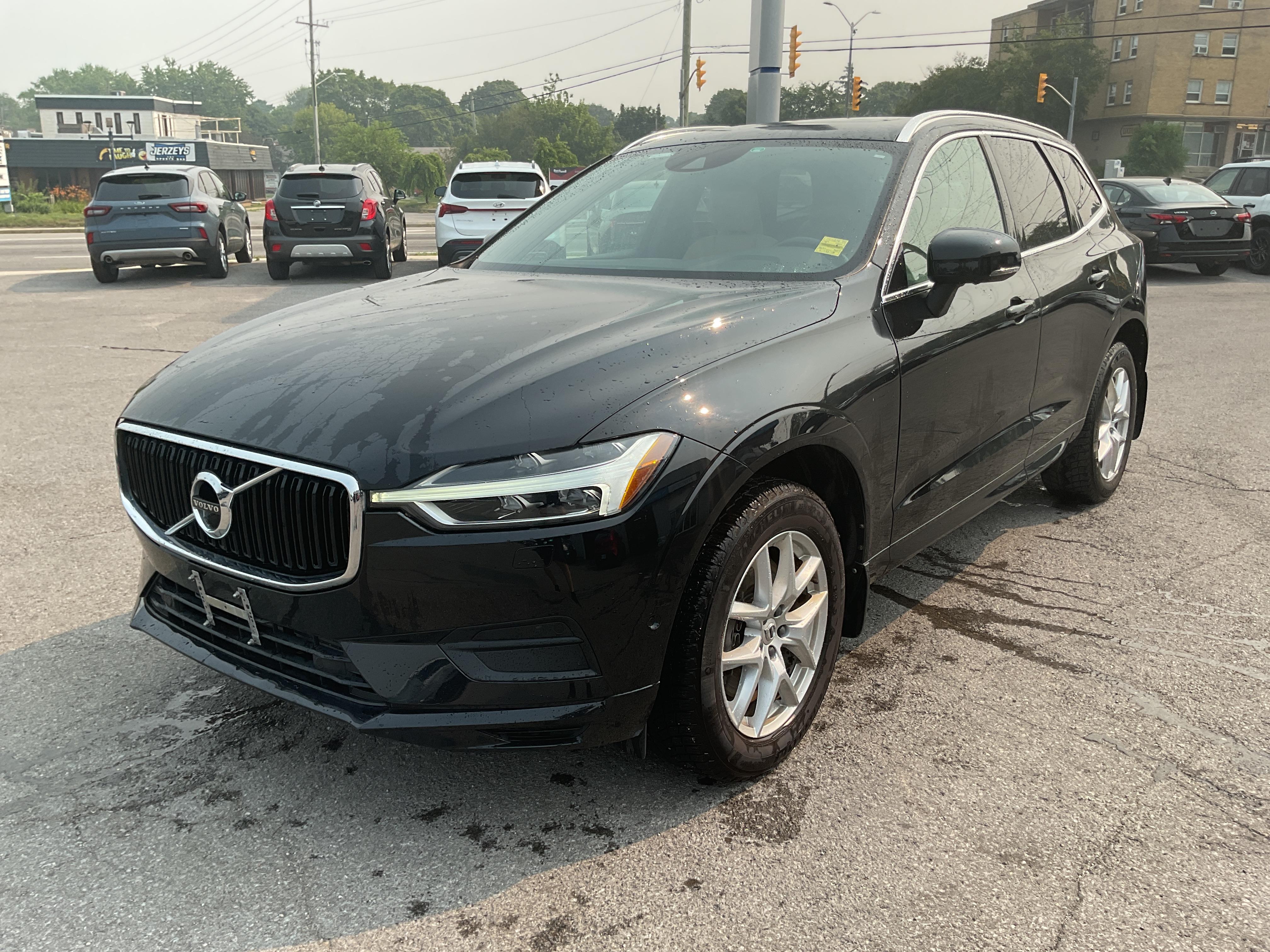 Black 2019 Volvo XC60 SUV / Crossover All-Wheel Drive 8-Speed Automatic