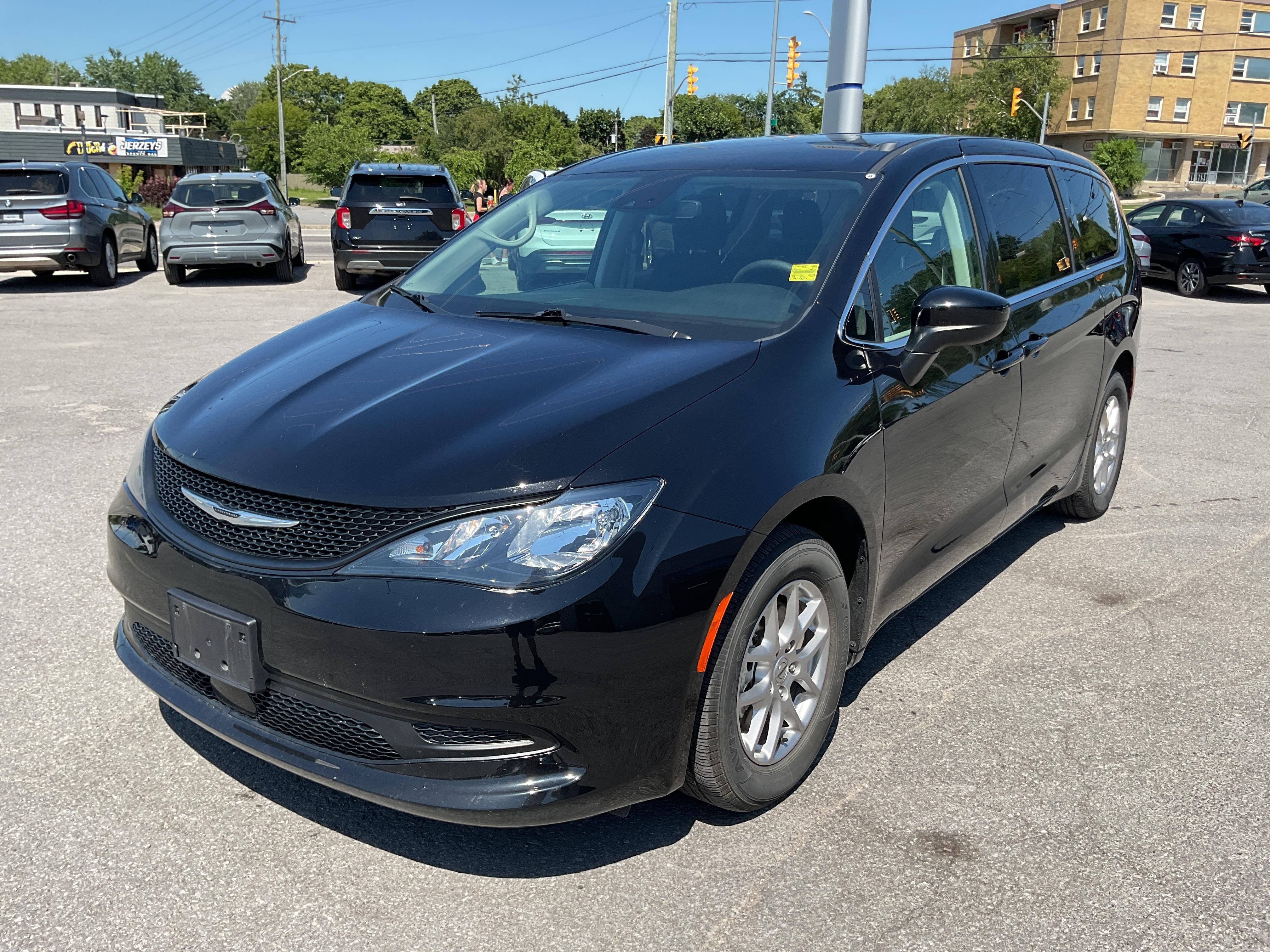 Black 2024 Chrysler Grand Caravan Minivan 9-Speed Automatic