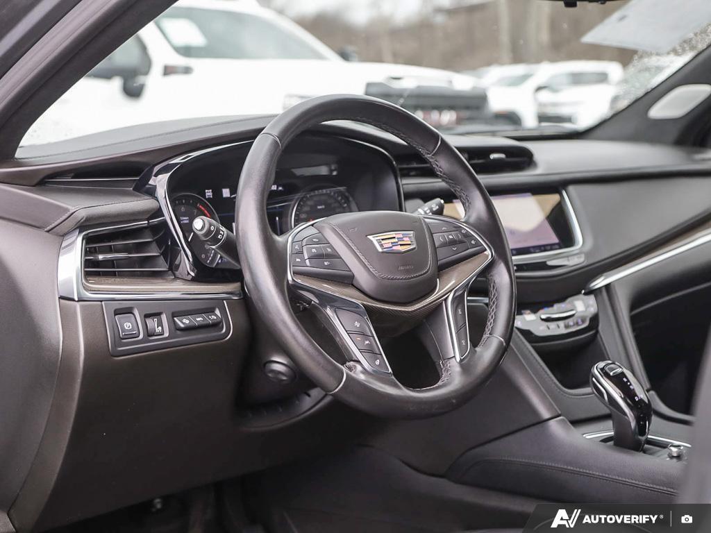 used 2022 Cadillac XT5 car, priced at $29,919