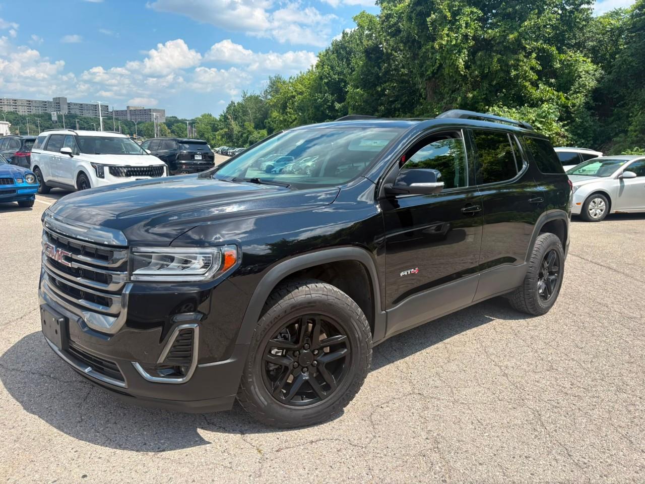 used 2023 GMC Acadia car, priced at $40,899