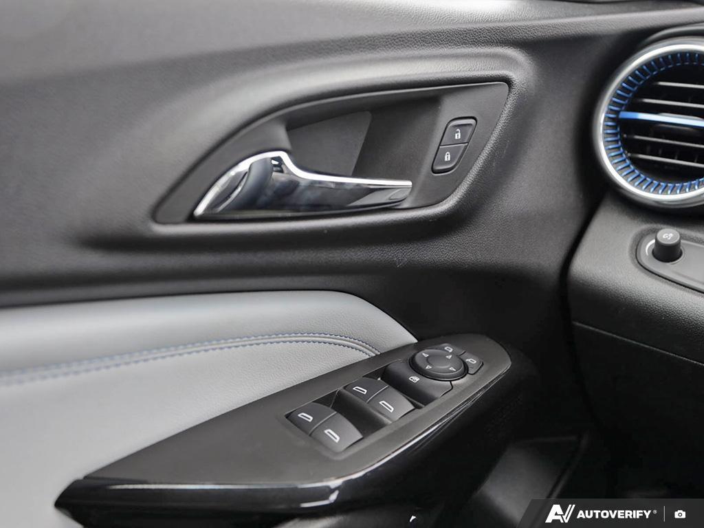 used 2025 Chevrolet Trax car, priced at $25,906
