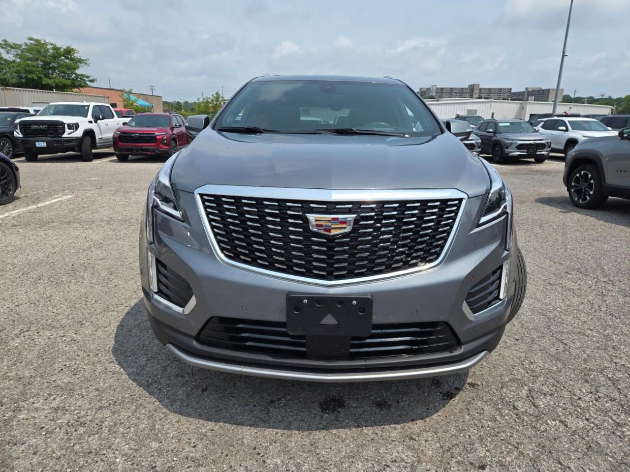used 2022 Cadillac XT5 car, priced at $38,889