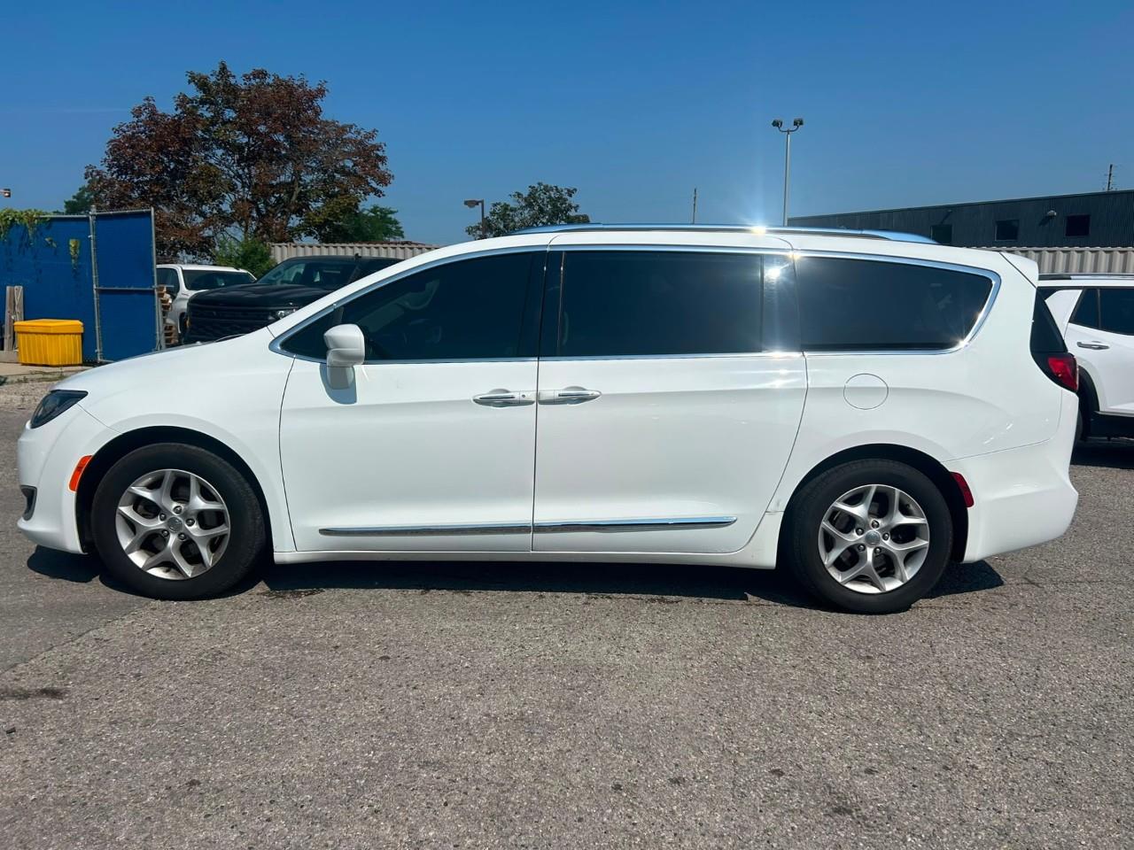 used 2018 Chrysler Pacifica car, priced at $8,995