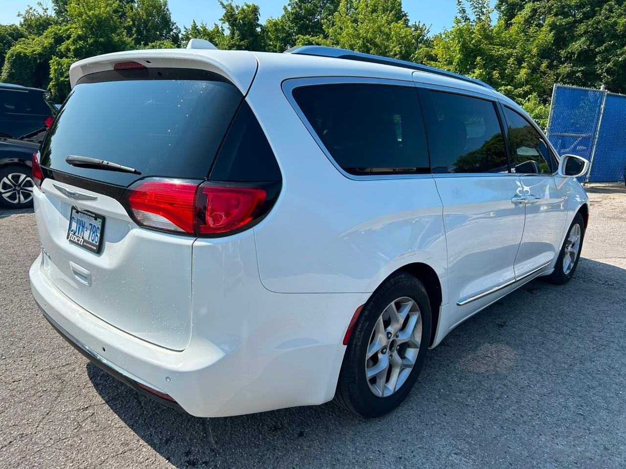 used 2018 Chrysler Pacifica car, priced at $8,995