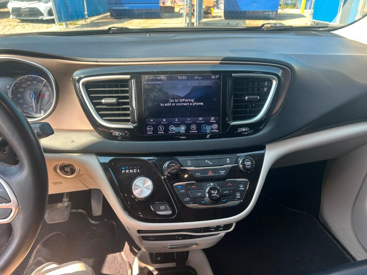 used 2018 Chrysler Pacifica car, priced at $8,995