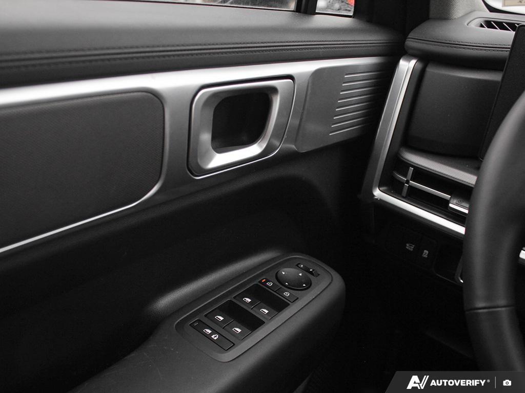 used 2025 Hyundai Santa Fe HEV car, priced at $47,197
