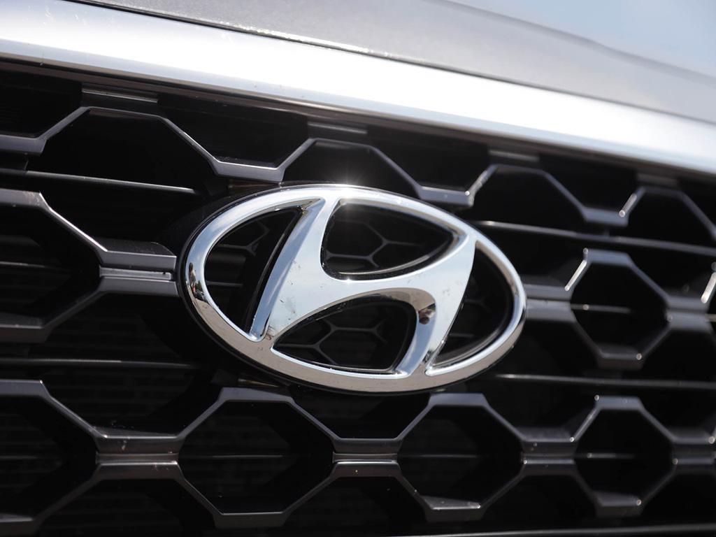 used 2019 Hyundai Santa Fe car, priced at $21,597