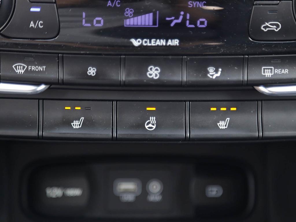 used 2019 Hyundai Santa Fe car, priced at $21,597