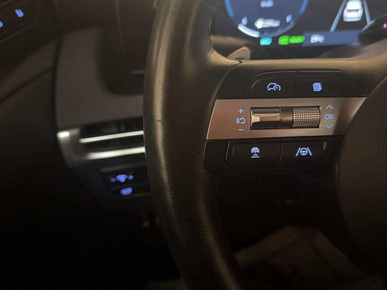 used 2025 Hyundai Tucson Hybrid car, priced at $50,311
