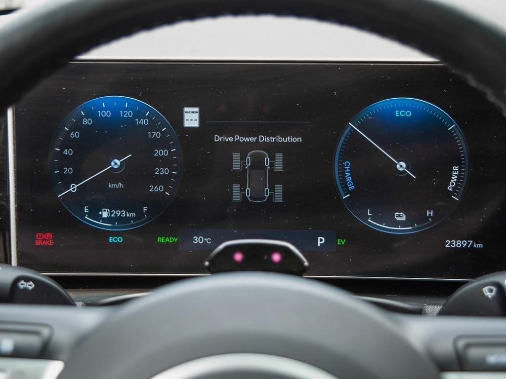 used 2025 Hyundai Tucson Hybrid car, priced at $50,563