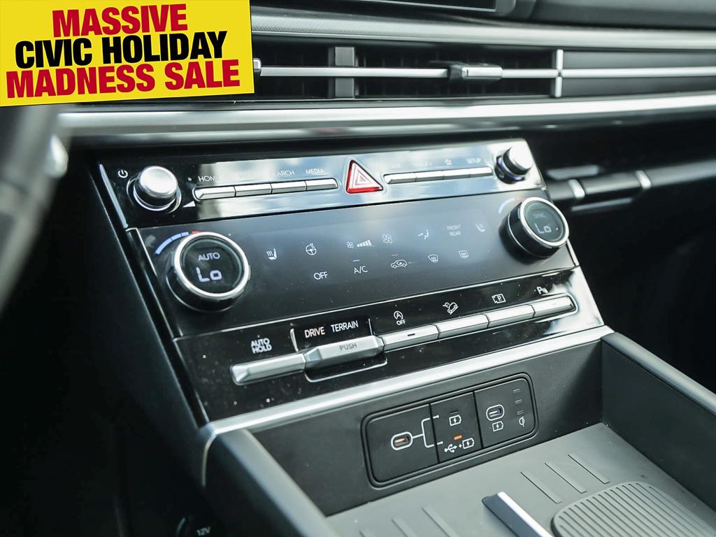 used 2025 Hyundai Santa Fe car, priced at $48,597