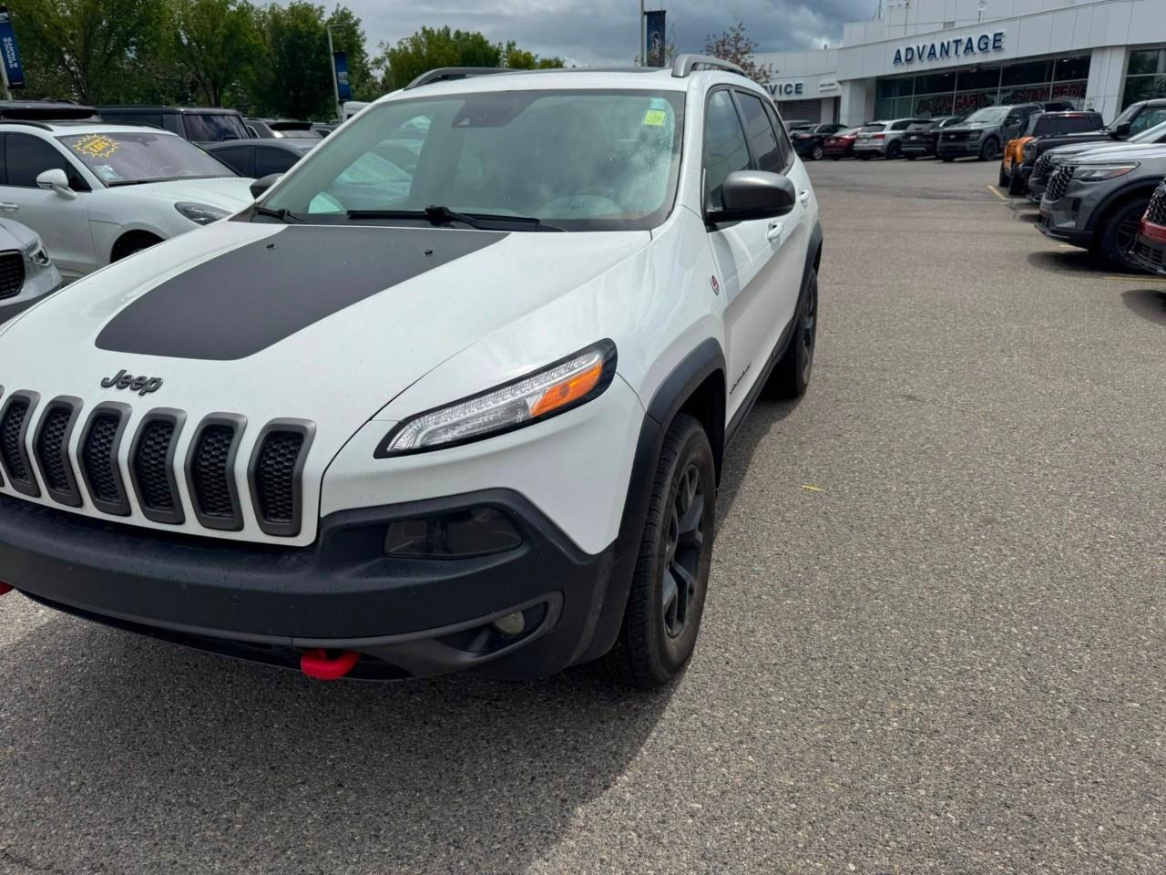 White 2015 Jeep Cherokee SUV / Crossover Four-Wheel Drive 9-Speed Automatic